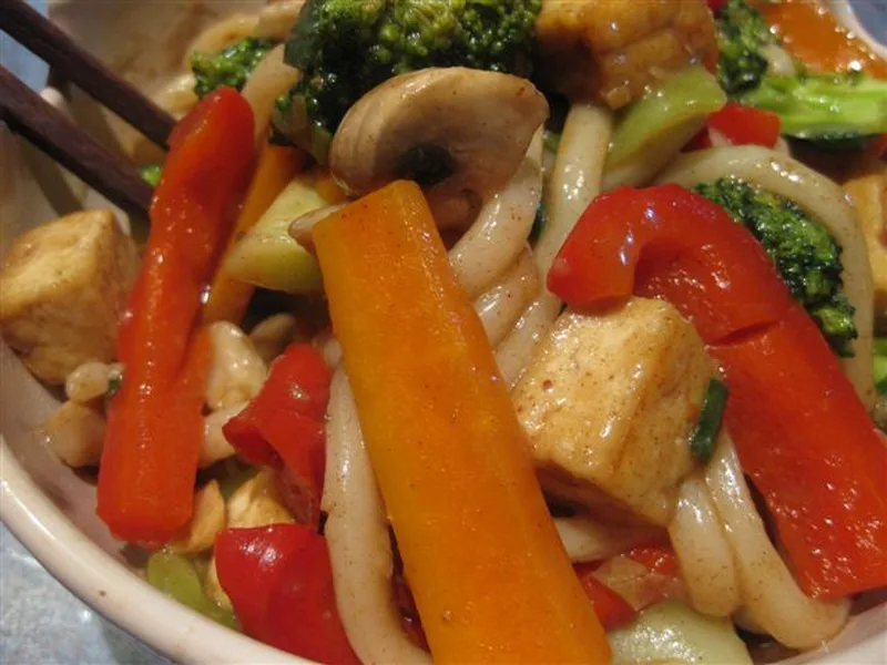 Sesame Tofu Stir-Fry with Broccoli and Mushrooms
