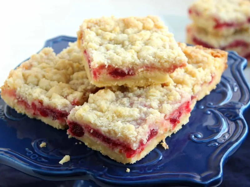 Cranberry Cream Cheese Streusel Bars with Buttery Crust