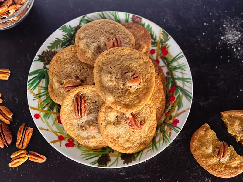 Butter Pecan Cookies with Toasted Pecans and Brown Sugar