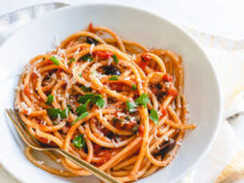 Quick Pasta Puttanesca with Olives, Capers and Anchovies