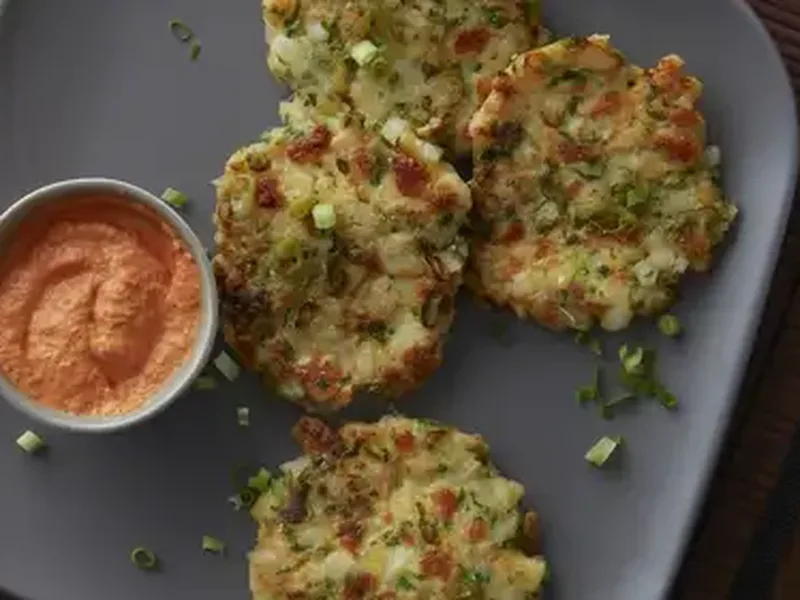 Pan-Fried Cod Cakes with Roasted Red Pepper Aioli
