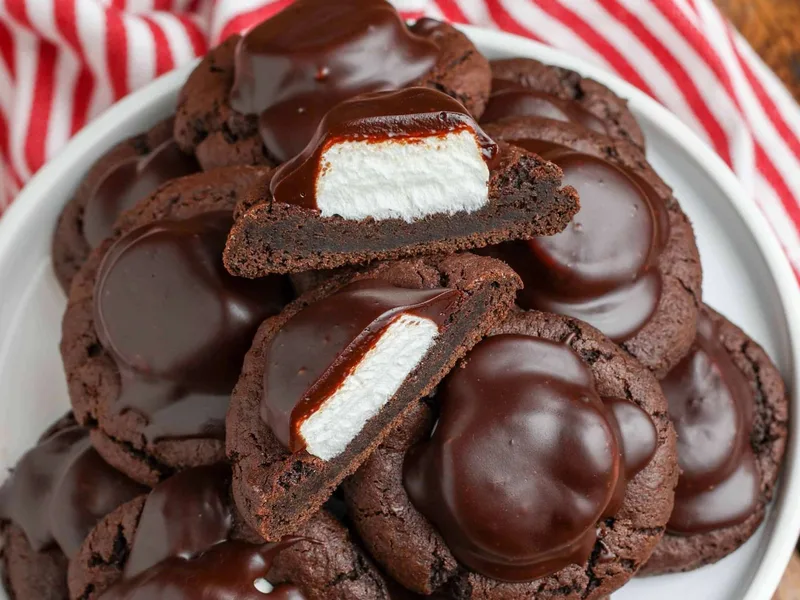 Hot Cocoa Marshmallow Chocolate Chip Cookies