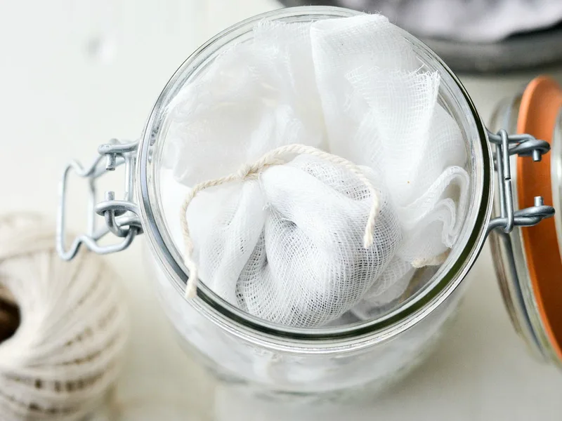 Homemade Mulling Spice Sachets for Wine