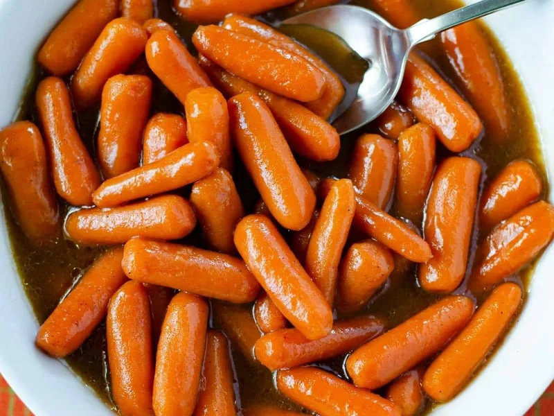 Slow Cooker Glazed Carrots with Brown Sugar and Cinnamon