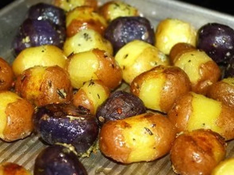 Roasted Rosemary Garlic Baby Potatoes with Crispy Skin