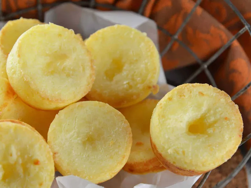 Brazilian Cheese Puff Bread - Fogo de Chao Copycat Recipe