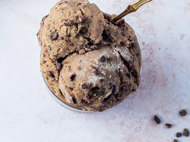 Frozen Banana Cacao Protein Nice Cream with Cookies & Cream