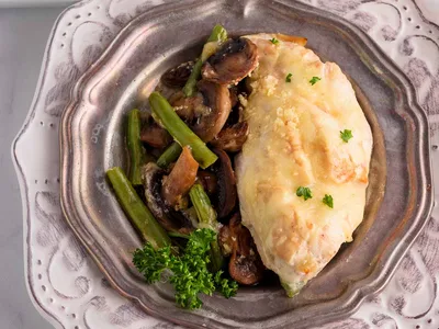 Keto Cheesy Chicken Mushroom Green Bean Bake