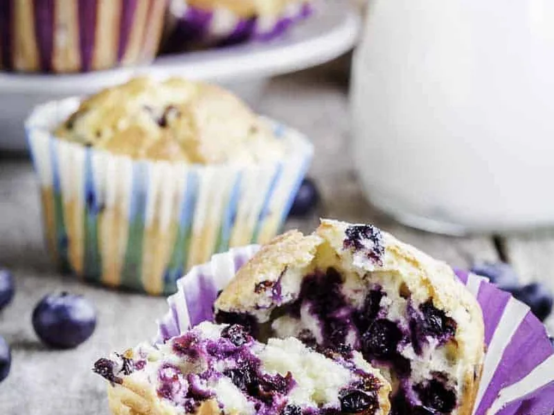 Copycat Otis Spunkmeyer Blueberry Muffins with Cake Mix