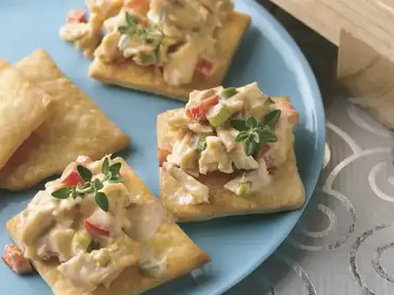 Thai Chicken Salad Appetizer Squares
