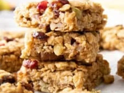 Gluten-Free Oat Breakfast Bars with Banana and Peanut Butter