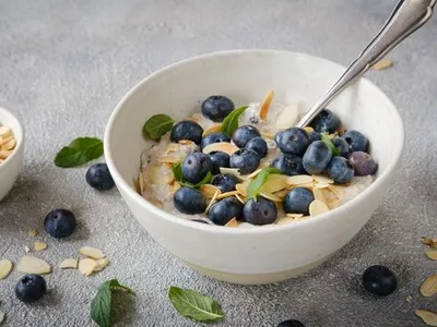 Quick Vegan Overnight Oats with Cherries