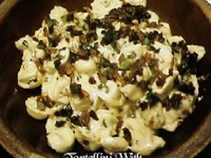 Creamy Bacon Tortellini with Sun-Dried Tomatoes