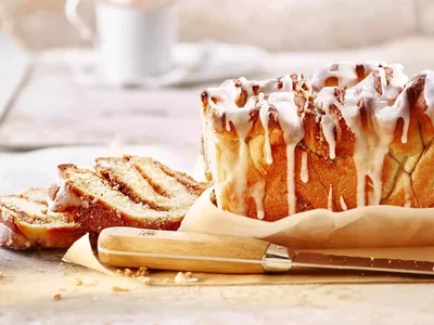 Gluten-Free Cinnamon Pull-Apart Cake