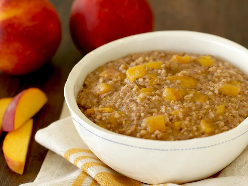 Instant Pot Steel-Cut Oats with Peaches and Cinnamon