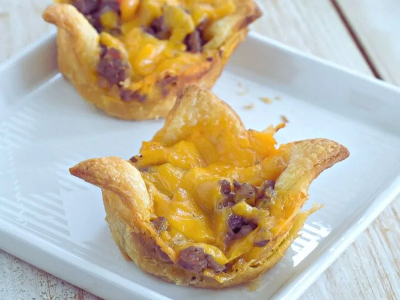 Sausage and Cheddar Cups with Roasted Vegetables