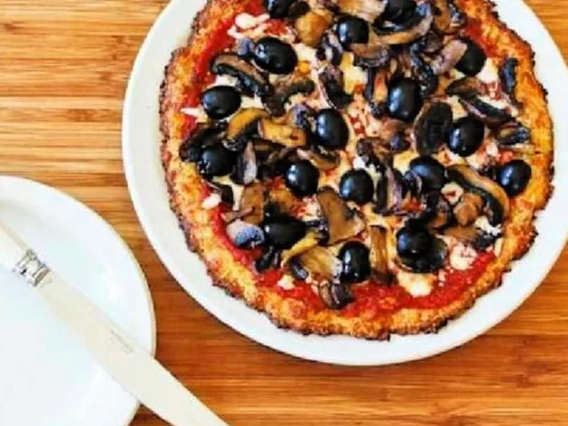 Cauliflower Crust Pizza with Mushrooms and Olives