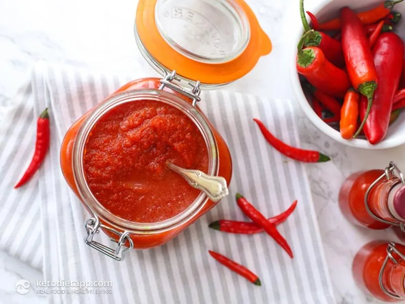 Fermented Sriracha Sauce with Red Chilies