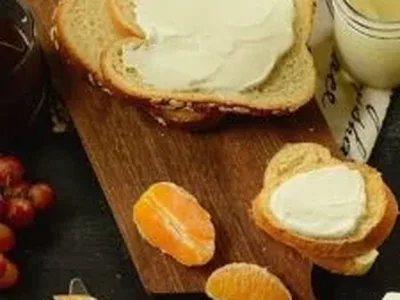 Brazilian Creamy Cheese Spread (Requeijão Cremoso)