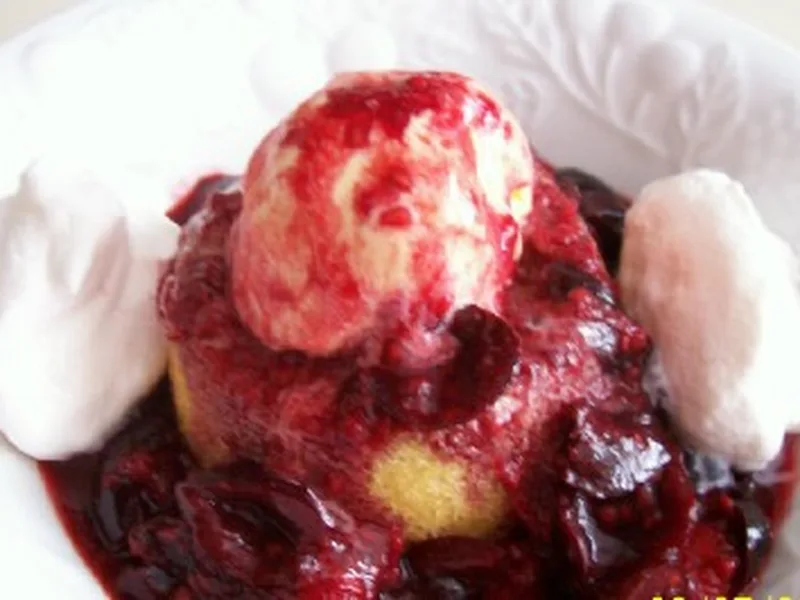 Red Berry Dessert Sauce with Cherries and Raspberries