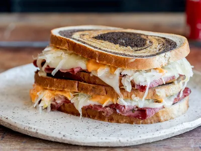 Classic Grilled Reuben Sandwich with Corned Beef and Swiss