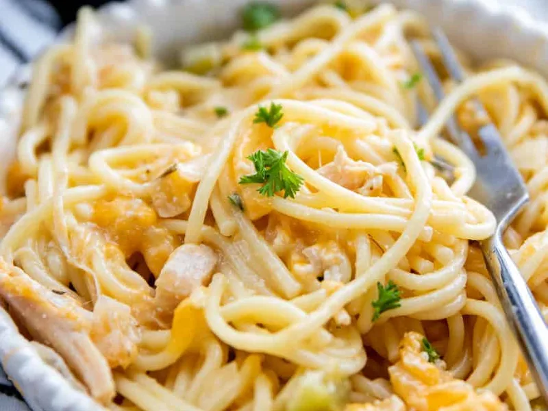Instant Pot Creamy Ranch Chicken Spaghetti