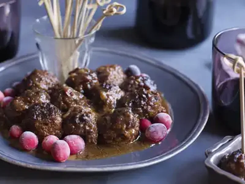 Slow-Cooker Cranberry Chipotle Meatballs with Sweet Heat