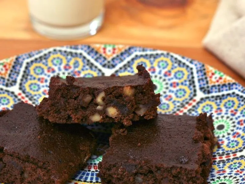 Orange Cardamom Brownies with Walnuts and Coffee