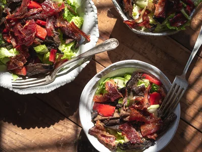 Marinated Mushroom and Candied Beef Fry Salad