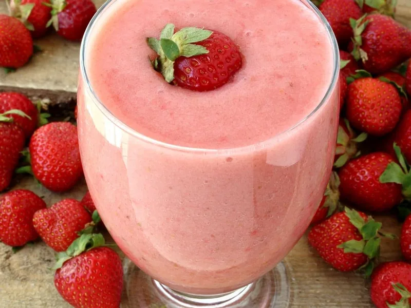 Quick Strawberry Banana Protein Smoothie