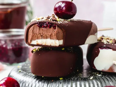 Vegan No-Churn Black Forest Magnum Ice Creams