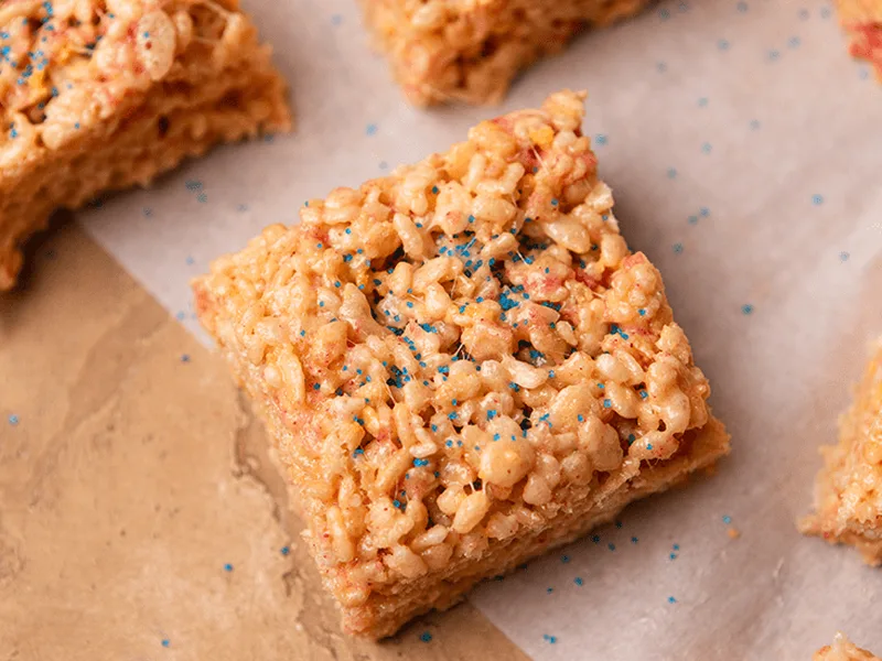 Strawberry Crunch Rice Crispy Treats with Vanilla Pudding Mix