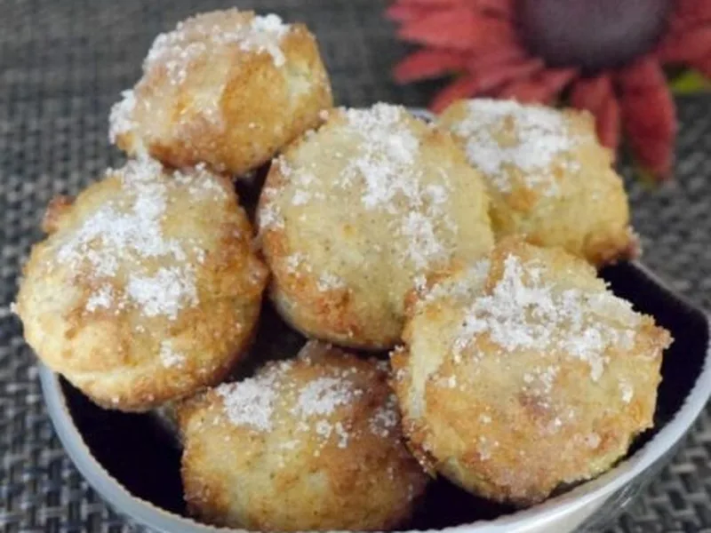 Low Carb Cinnamon Apple Donut Bites