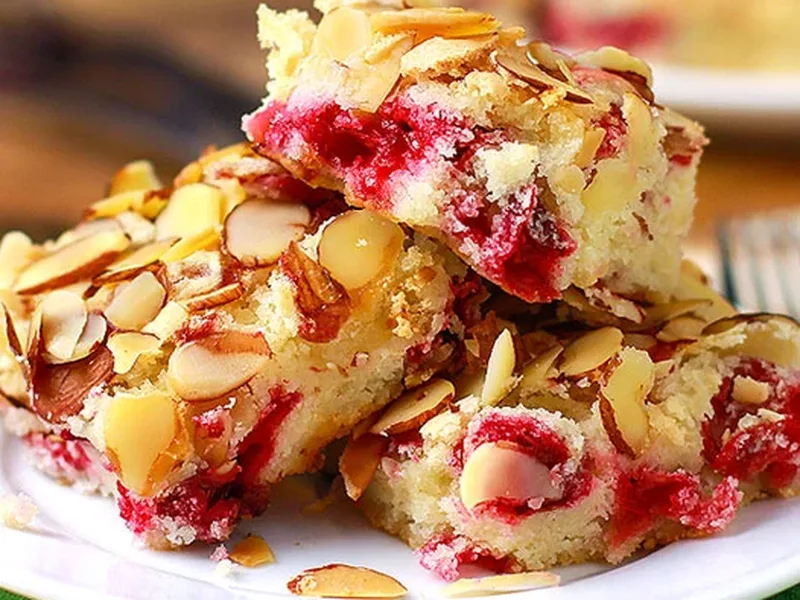 Cranberry Almond Christmas Cake with Fresh Berries