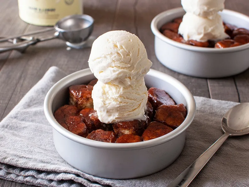 Ninja Foodi Copycat Pizookie Monkey Bread with Chocolate Chips