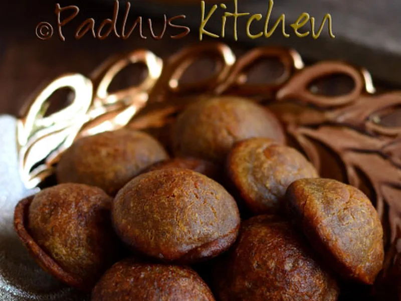 Instant Wheat Appam with Jaggery and Banana