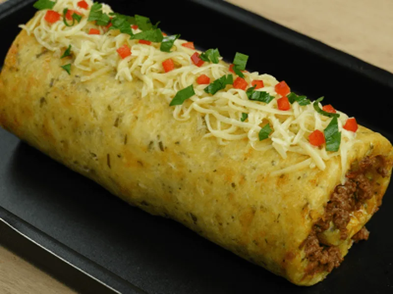 Cheesy Potato and Beef Roulade Baked Roll
