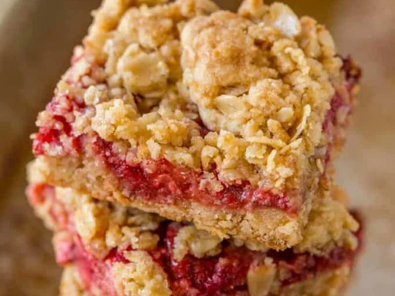 Fresh Strawberry Crumb Bars with Oat Topping