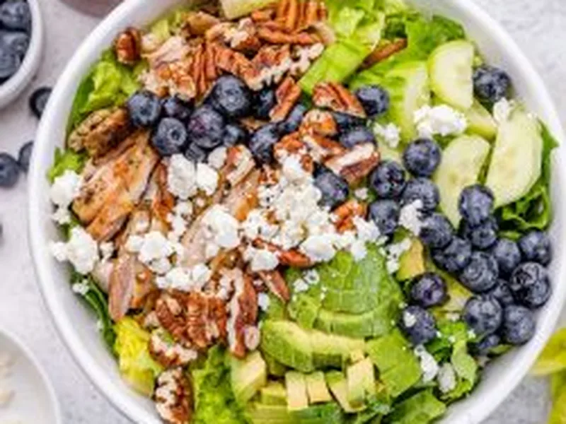 Grilled Chicken and Blueberry Salad with Balsamic Dressing
