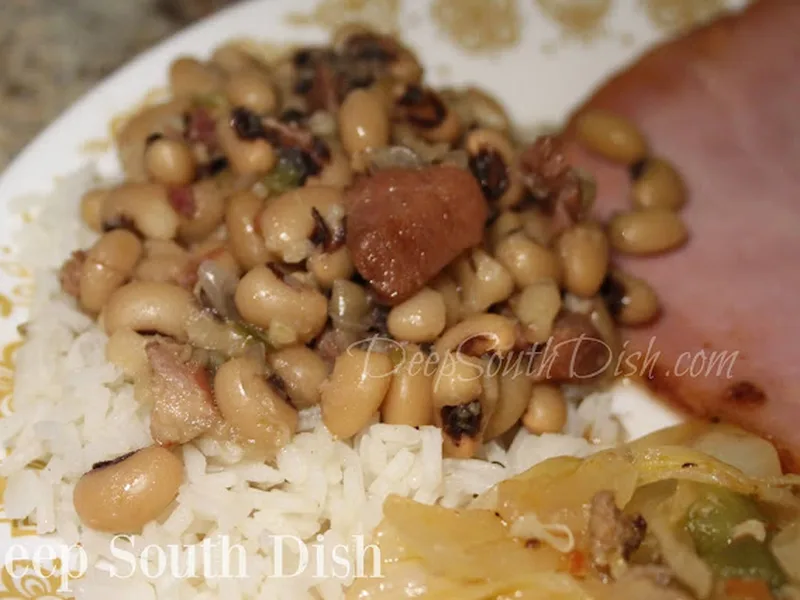 Instant Pot Black-Eyed Peas with Ham and Pork Hock
