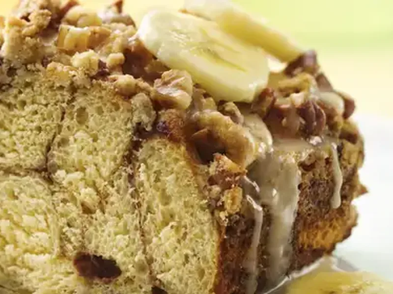 Banana-Walnut Brunch Squares with Cinnamon Roll Base