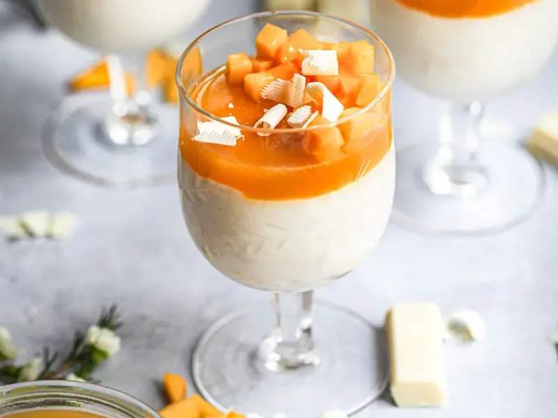 White Chocolate Mousse with Mango Jelly