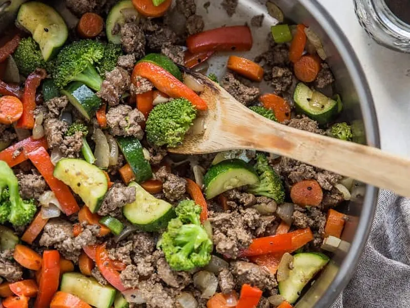 30-Minute Teriyaki Beef Skillet with Bell Peppers and Broccoli