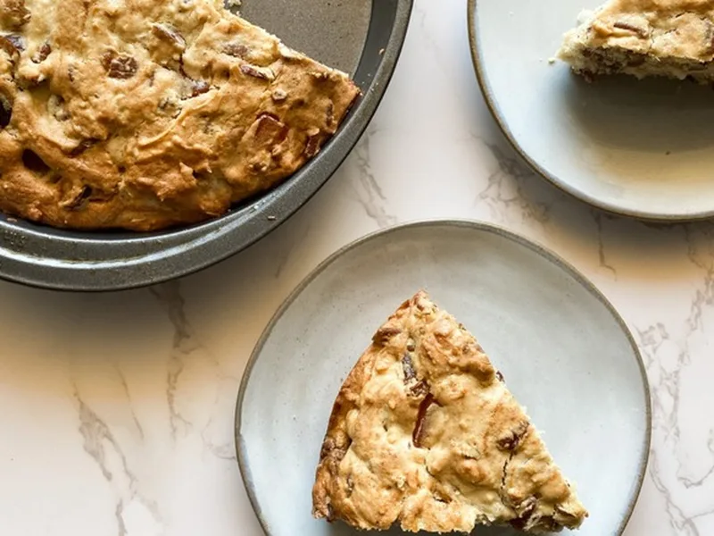 Old-Fashioned Orange Slice Cake with Dates and Pecans