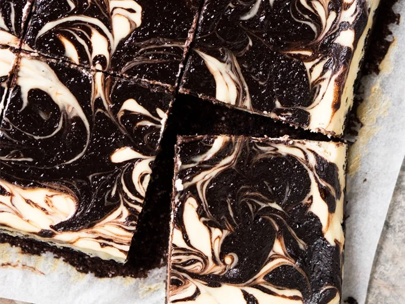Keto Almond Flour Cheesecake Swirl Brownies (Gluten-Free)