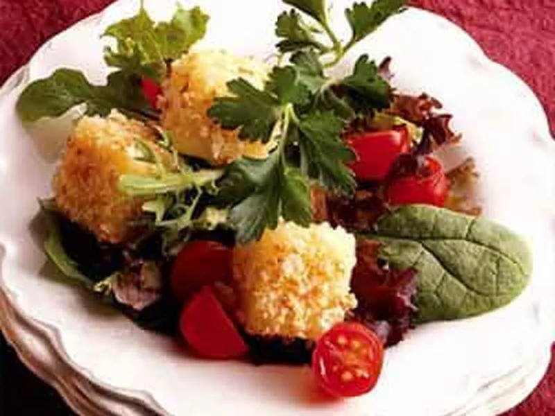 Field Greens with Toasted Provolone Cheese Cubes