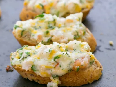 Cheesy Shrimp Baguette Canapés with Herbs and Three Cheese