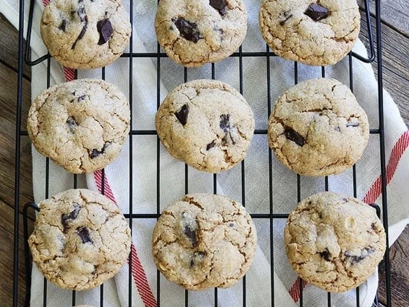 Chocolate Chunk Oat Cookies with Steel Cut and Old Fashioned Oats