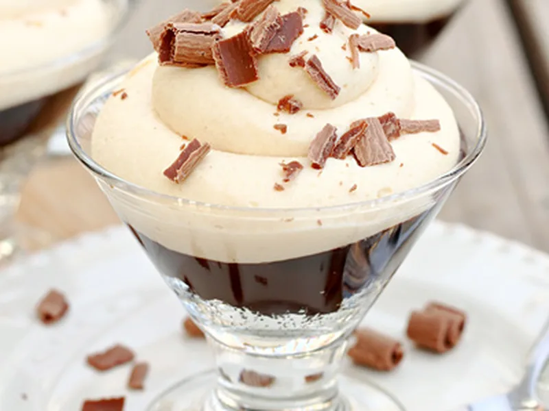 No-Bake Peanut Butter Fudge Mousse with Oreo Crust