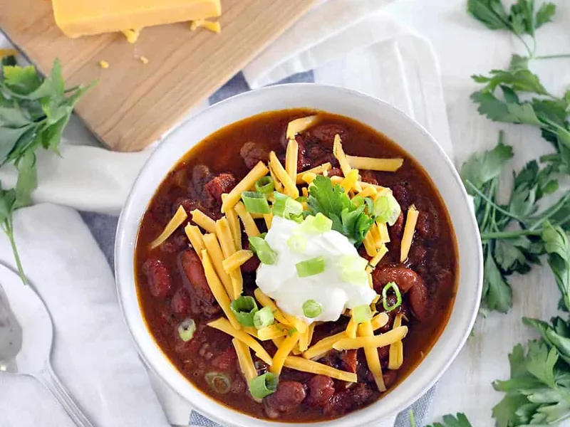 Instant Pot Chili with Ground Beef and Kidney Beans